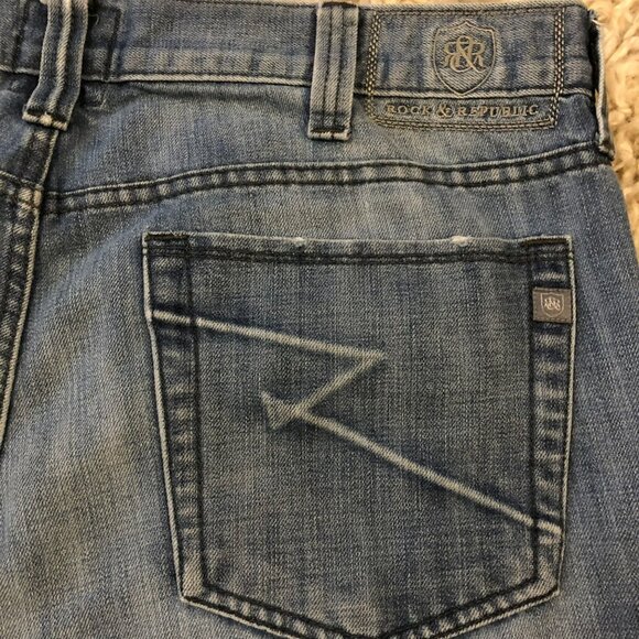 Rock & Republic Jeans Men's Sz 38"x30" Distressed Medium Wash - Picture 6 of 9